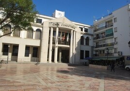 Fachada principal del Ayuntamiento rinconero.