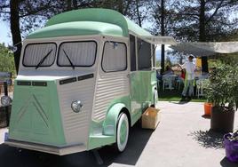 La food truck.