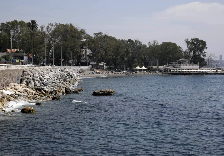 El espigón del paseo marítimo del Morlaco se convertirá en playa tras las obras.