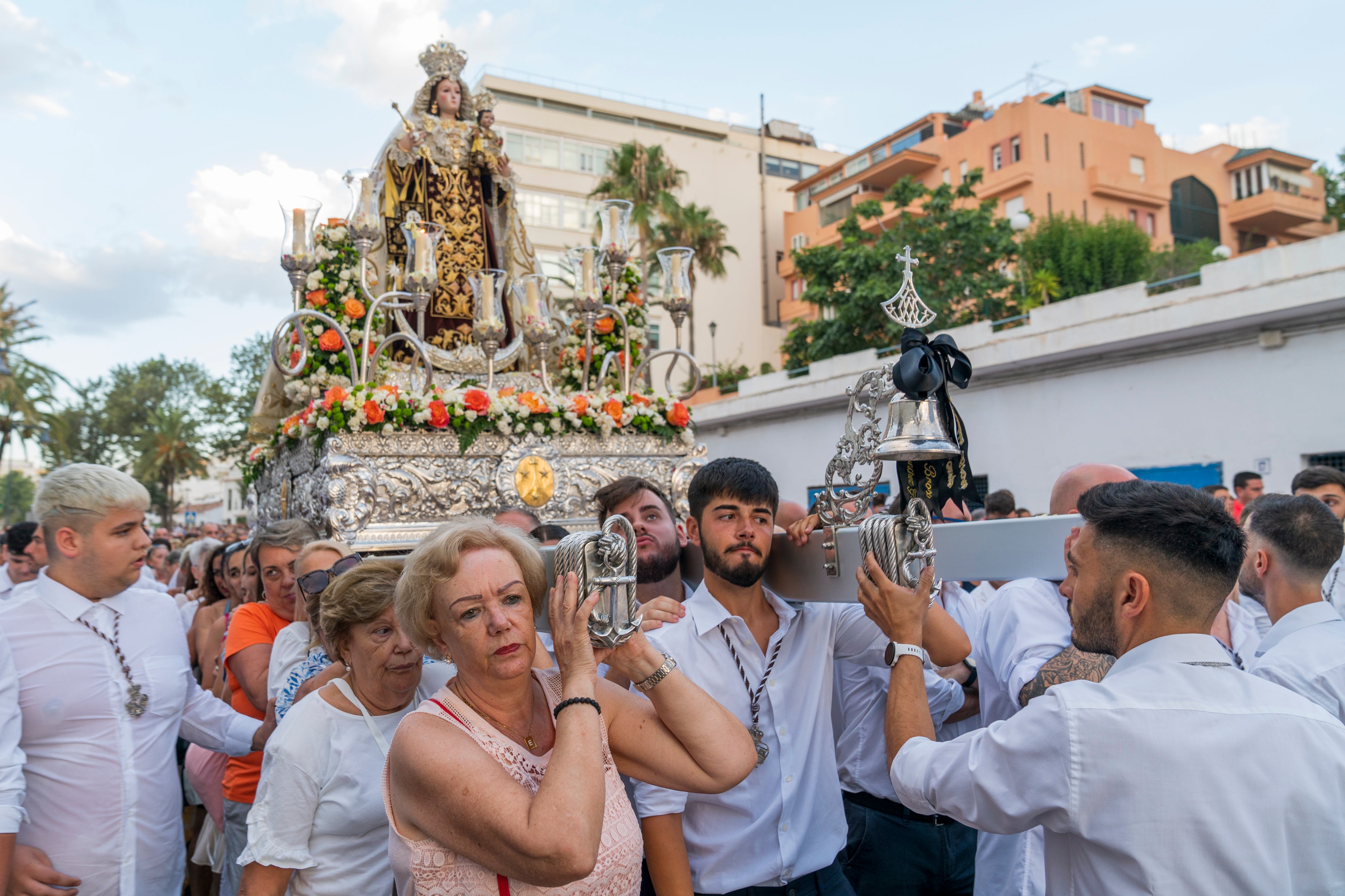 Rosario de la aurora y procesión de la Virgen del Carmen en Marbella