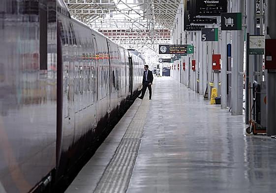 La CGT convoca en Málaga nuevos paros en Renfe y Adif para la próxima semana