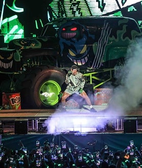 Imagen secundaria 2 - Marenostrum se pone verde para bailar con Feid