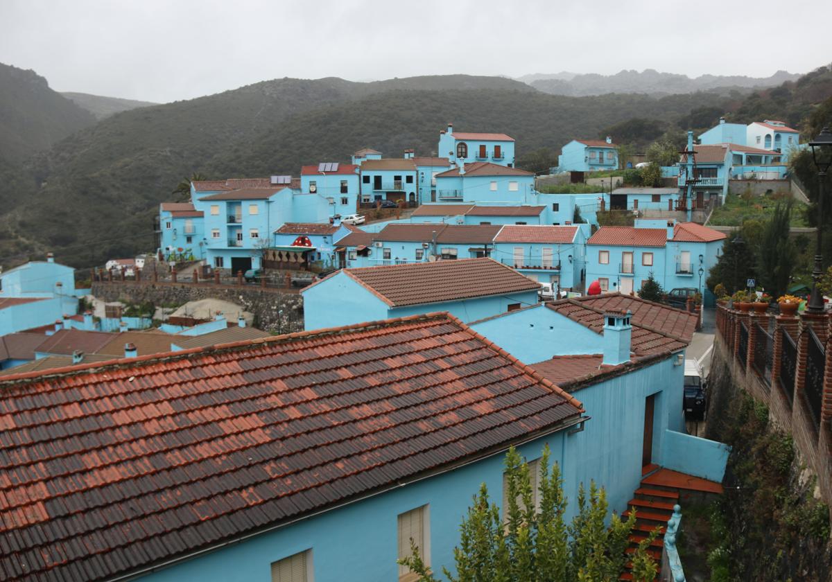 Vista de Júzcar, uno de los pueblos incluidos en el programa.