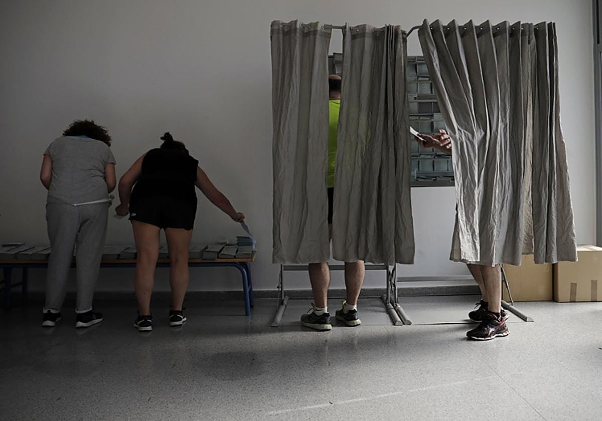 Cerca de 270.000 andaluces residentes en 160 países de los cinco continentes podrán votar en las generales