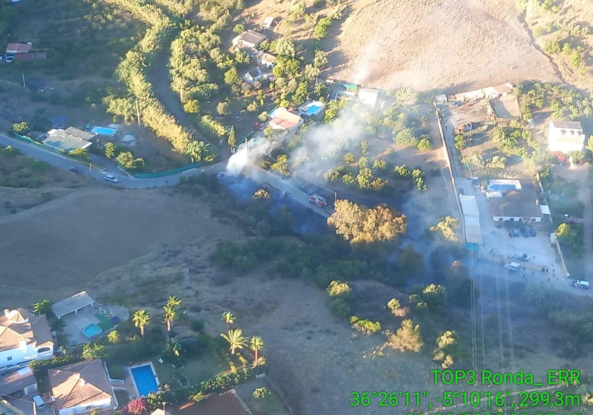 Extinguido el incendio forestal en Estepona