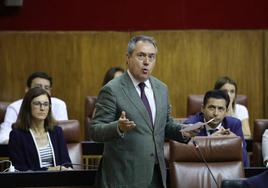 Espadas seguirá en el Senado, pero se abre a cambios futuros en la delegación del PSOE