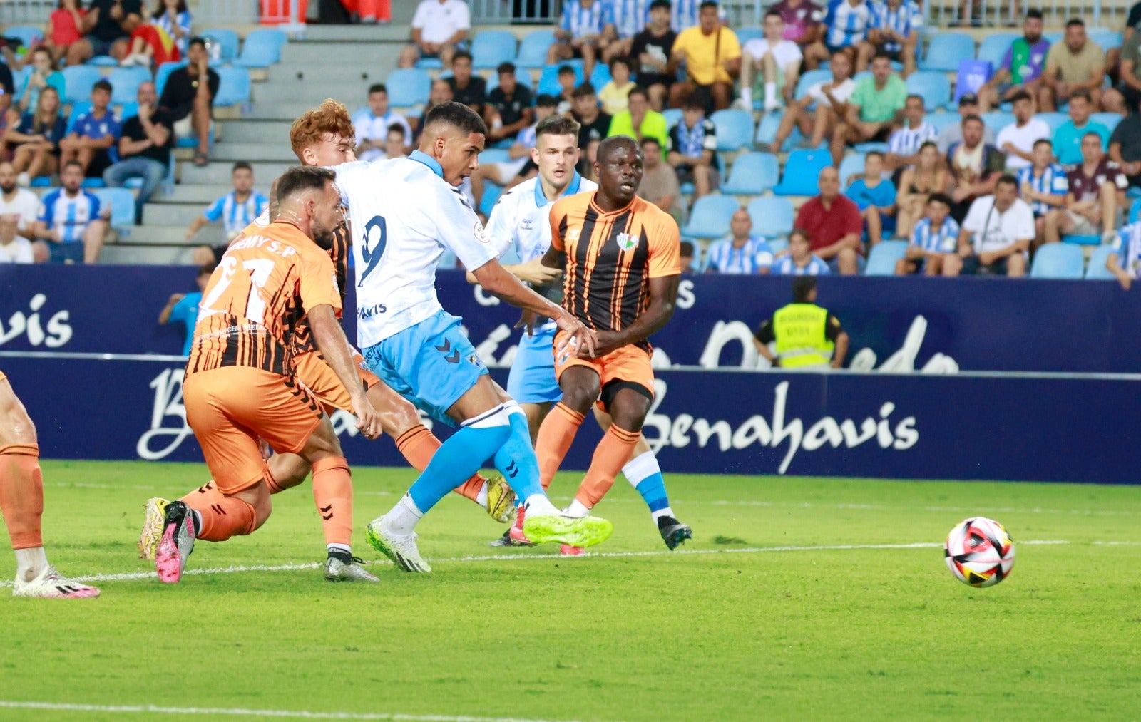 El Málaga y el Antequera disputan el Trofeo Costa del Sol