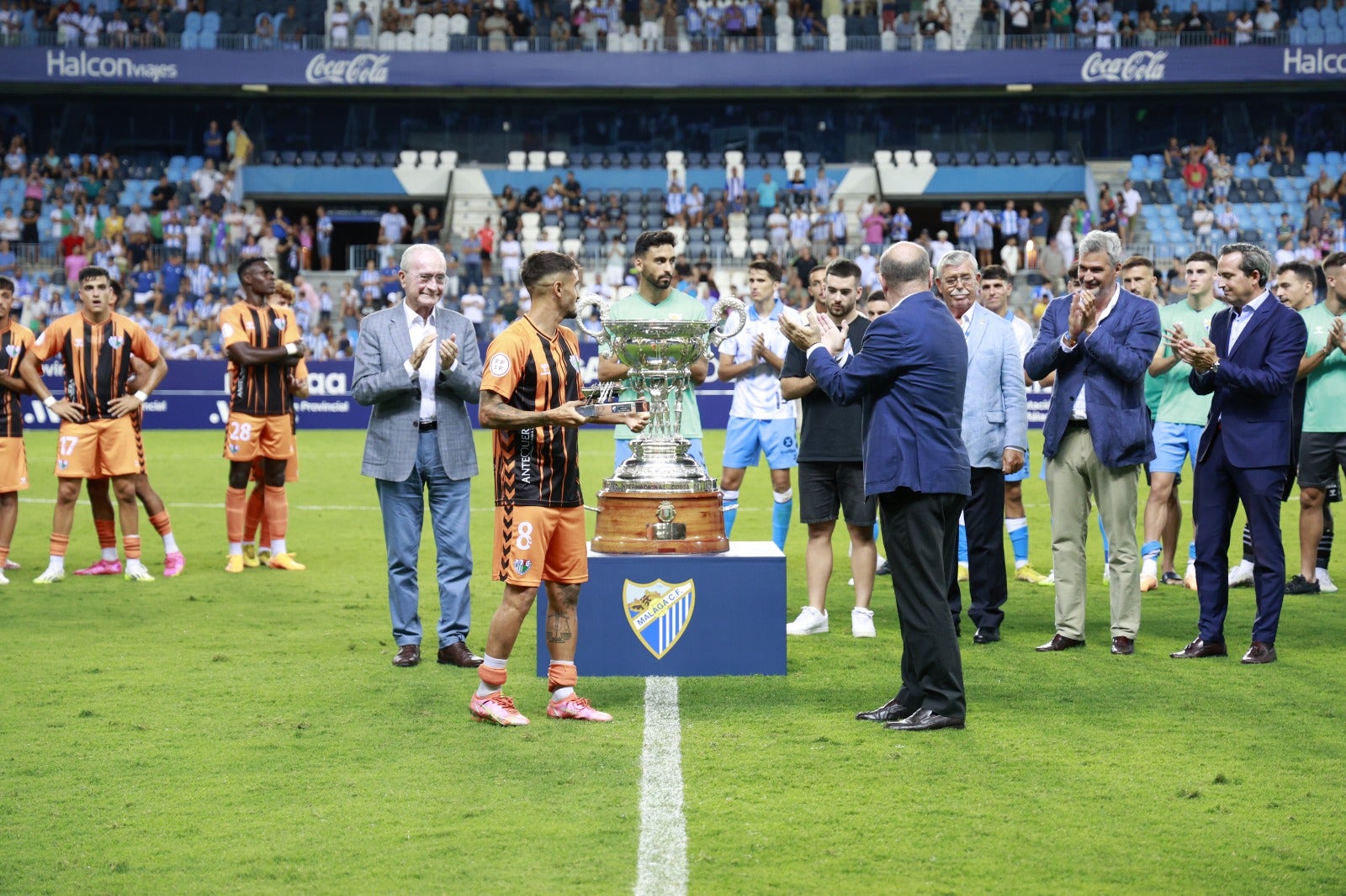 El Málaga y el Antequera disputan el Trofeo Costa del Sol