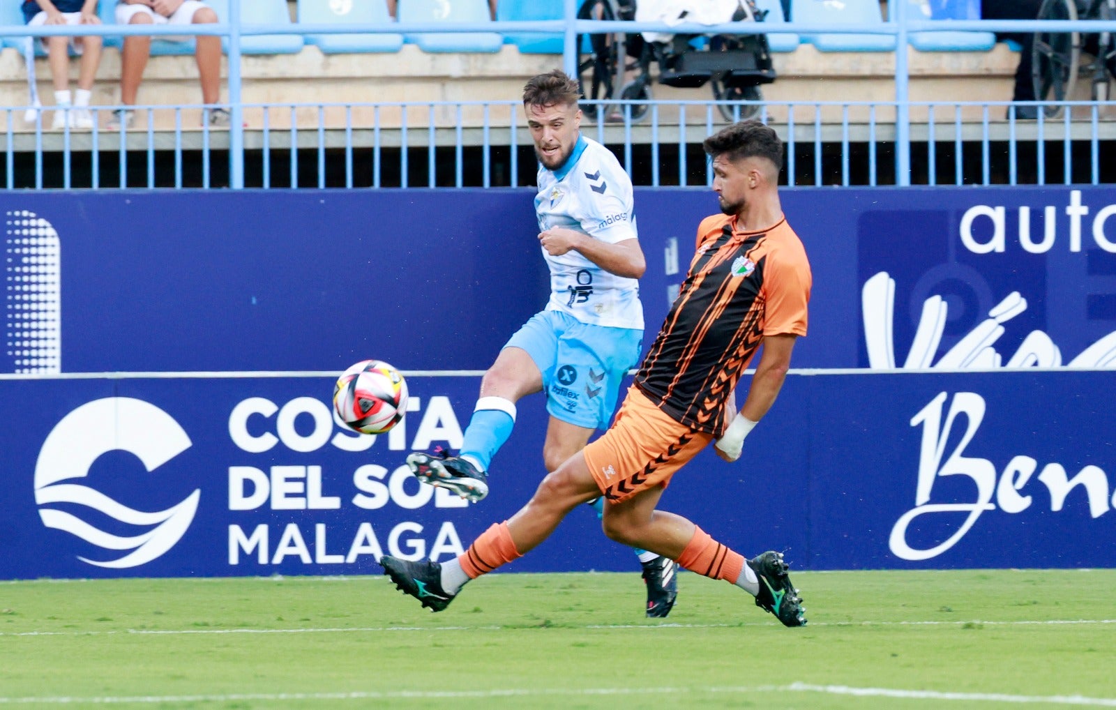 El Málaga y el Antequera disputan el Trofeo Costa del Sol