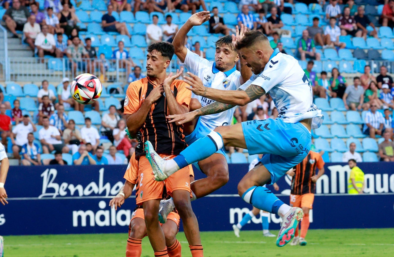 El Málaga y el Antequera disputan el Trofeo Costa del Sol