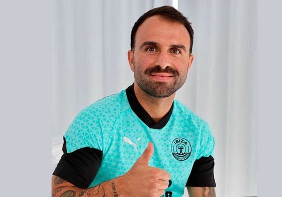 Javi Jiménez, con su nuevo equipo.