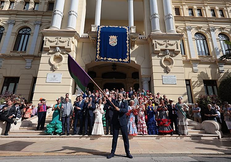 Imagen principal - La tradición por bandera