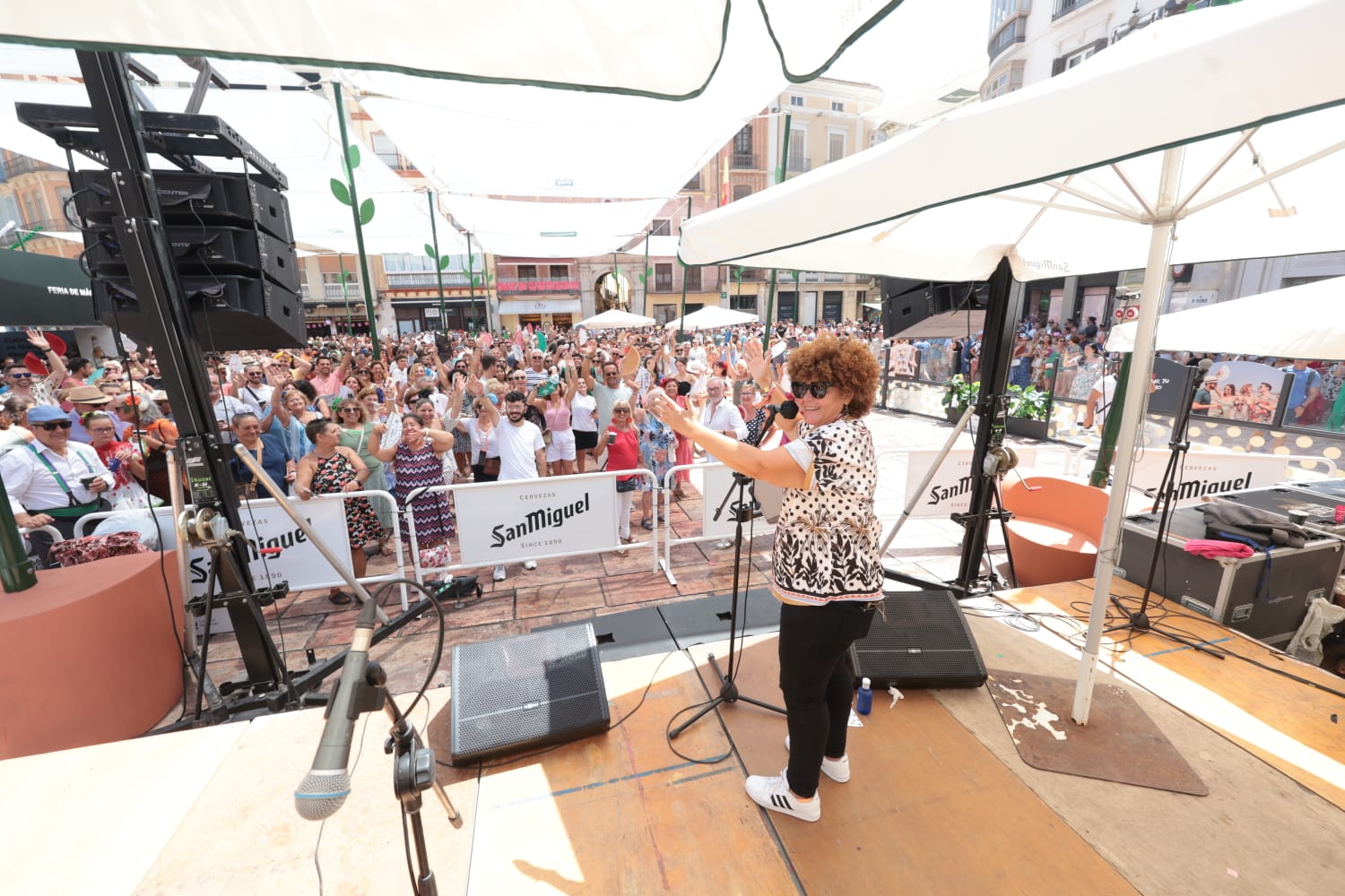 Ambiente de Feria en el Centro de Málaga, este lunes.