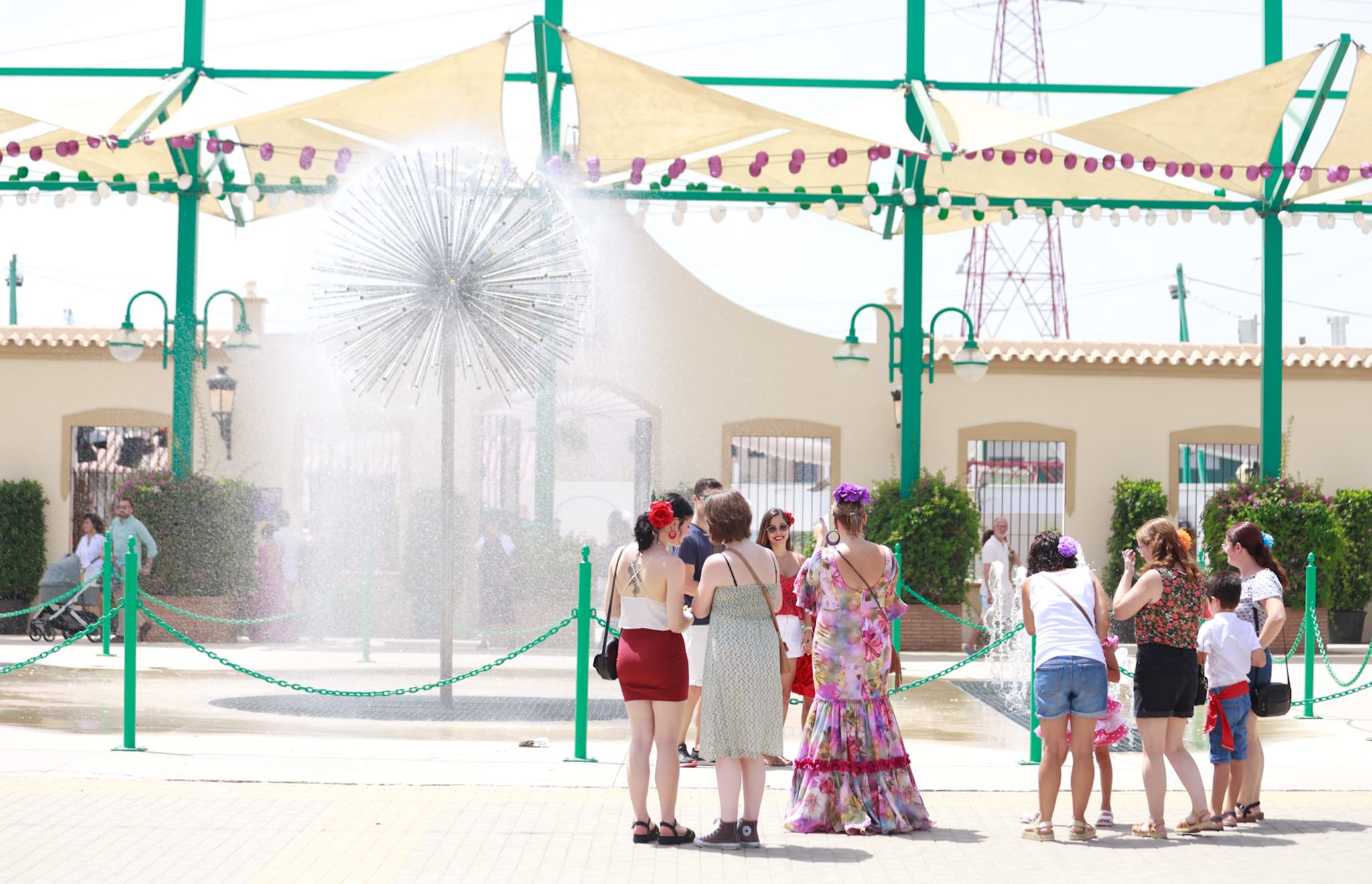 Las mejores imágenes del martes festivo en la Feria de Málaga