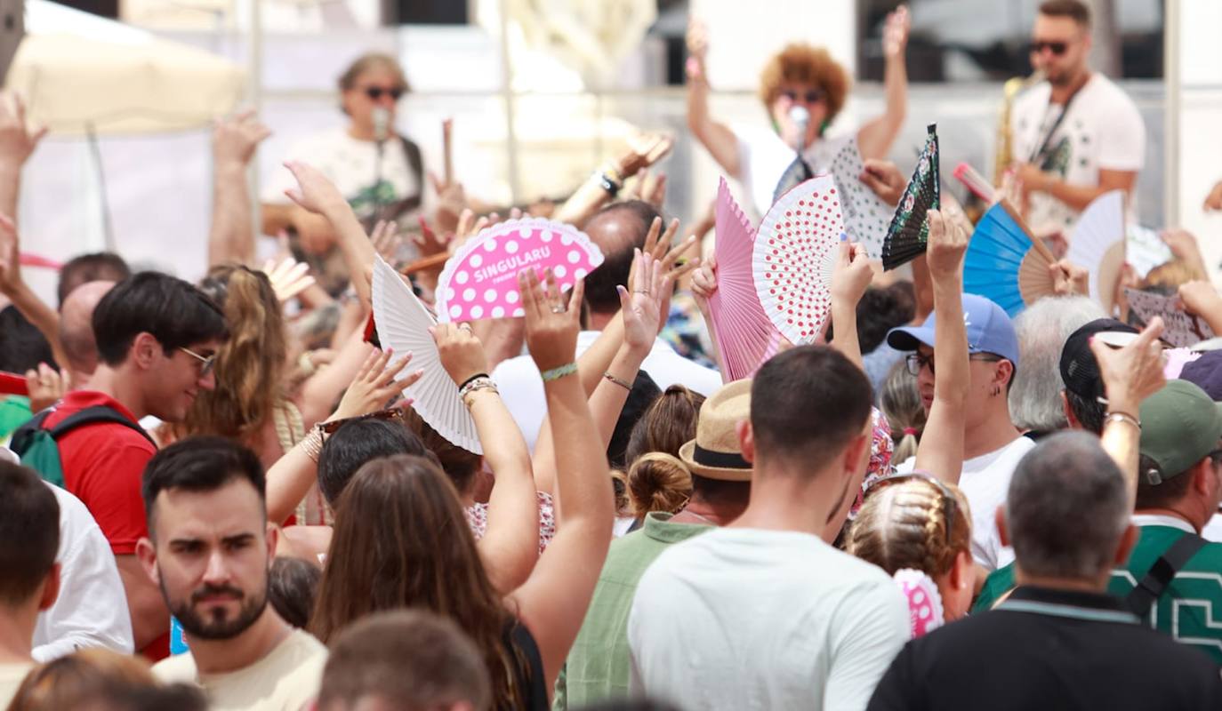 Música, baile y ambiente en la feria del Centro, este jueves