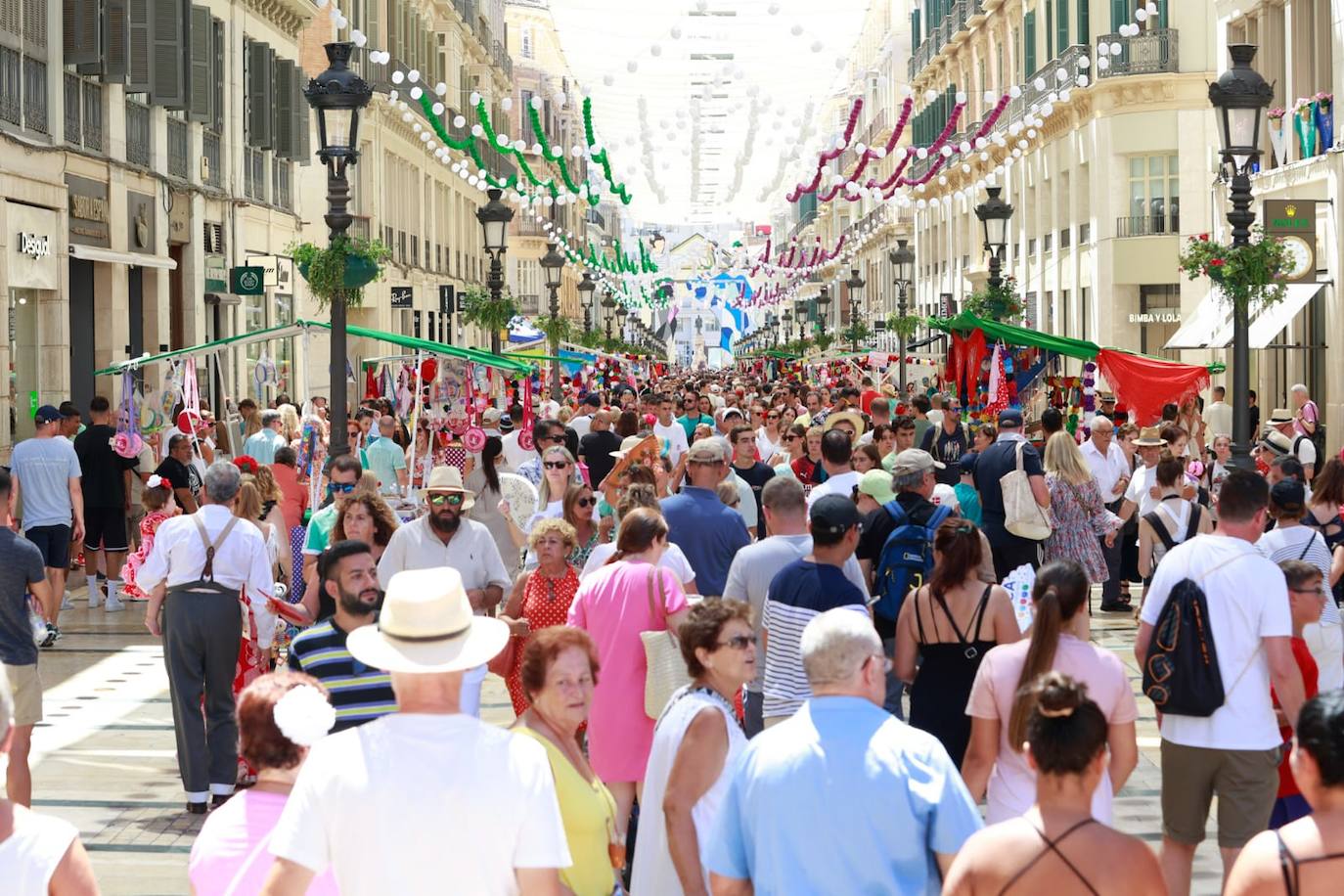 Música, baile y ambiente en la feria del Centro, este jueves