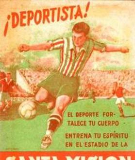 Imagen secundaria 2 - Arriba, once del Vélez CF en 1922. En el centro, Anita Carmona, que jugaba bajo el pseudónimo 'Veleta'. Abajo, el párroco Francisco Míguez fue el gran valedor de Nita Carmona. Y cartel del estadio creado por el párroco Francisco Míguez Fernández. 