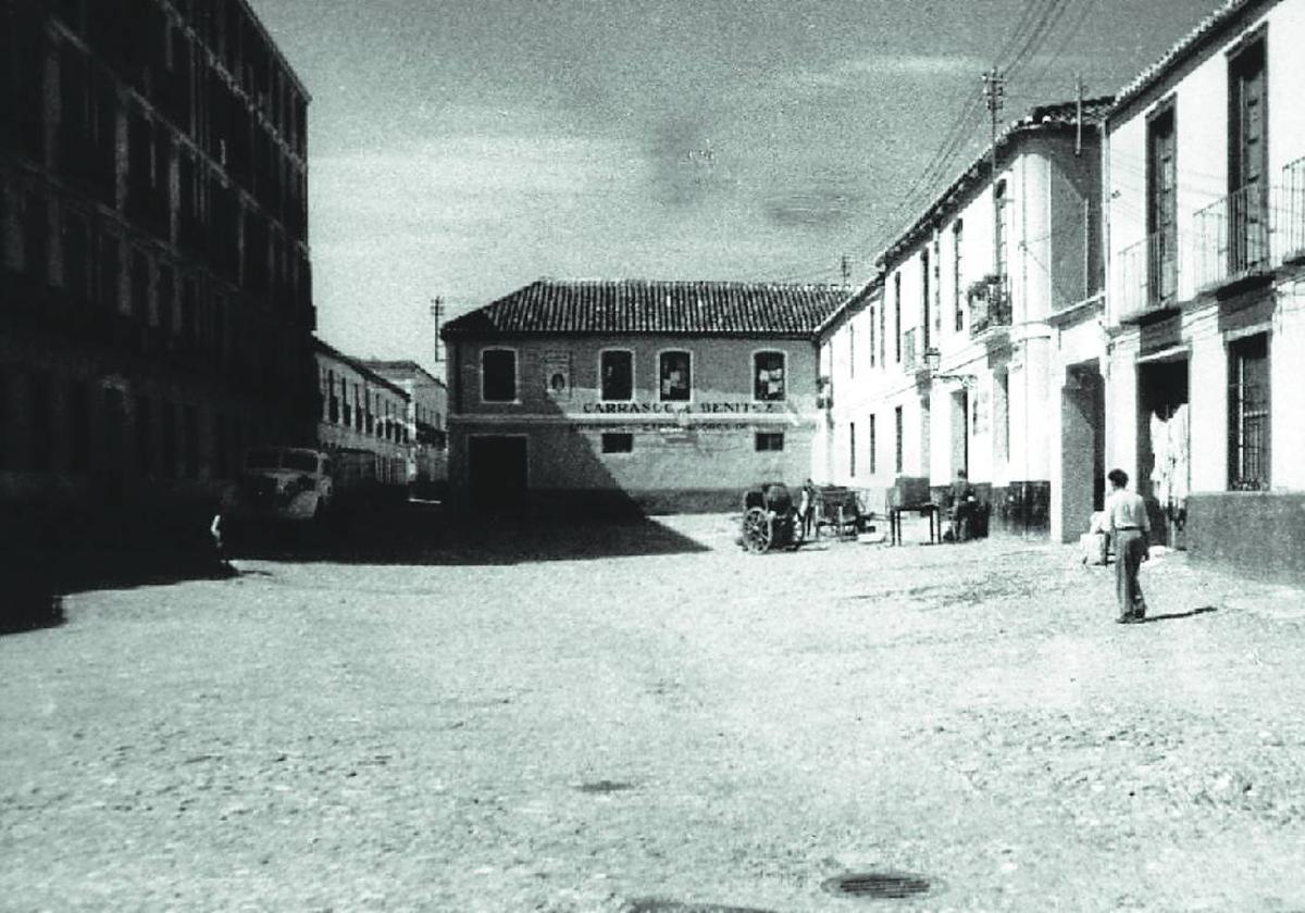 Una copita de ojén, una historia en siete notas