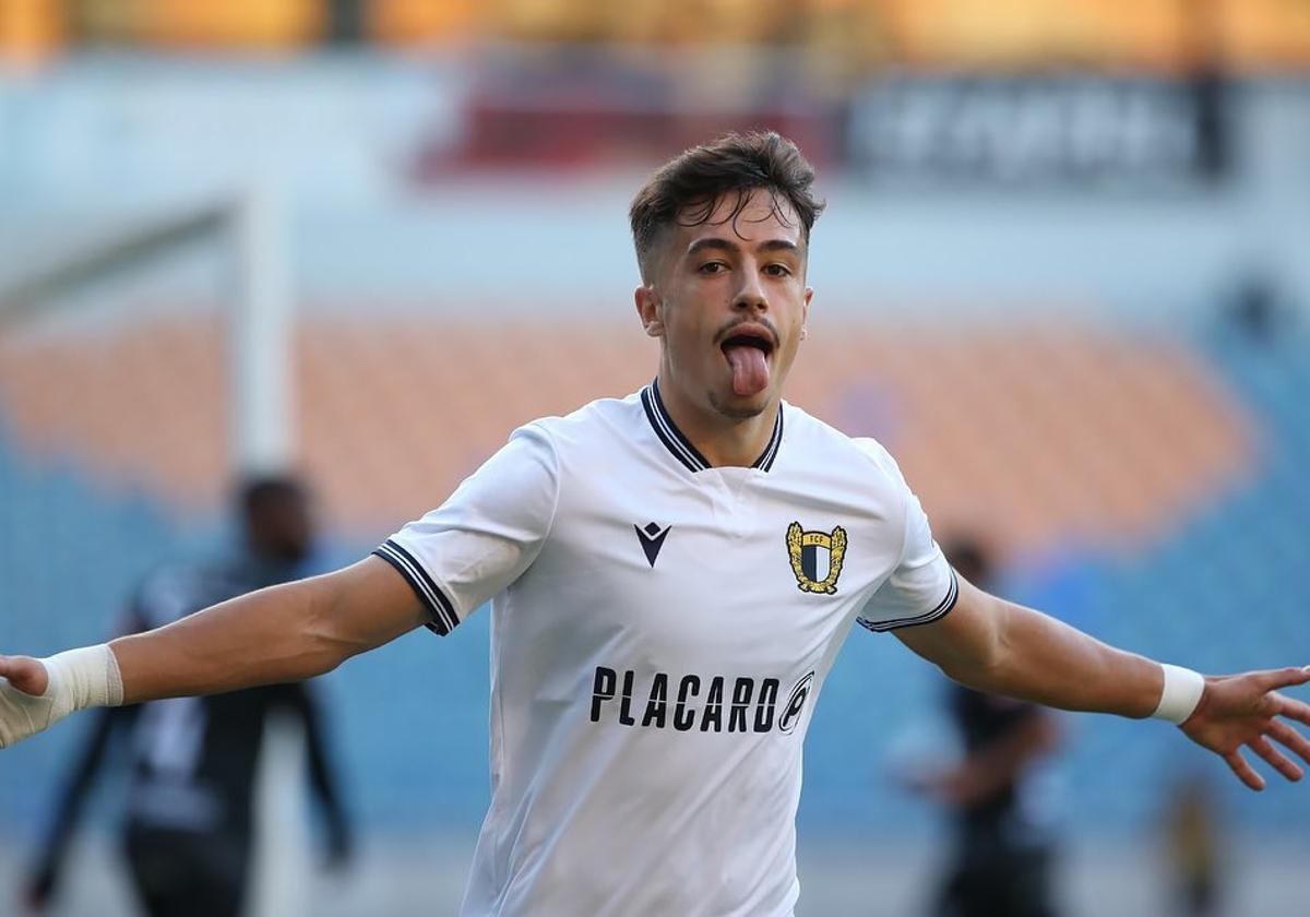 Iván Jaime celebra uno de sus goles de la pasada temporada.