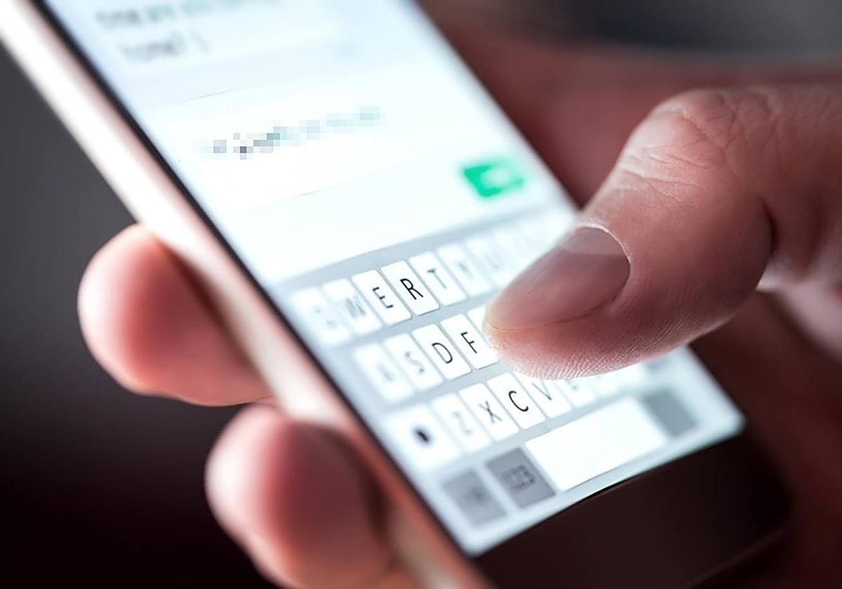 Alertan de una estafa en la que solicitan fotos del DNI por SMS