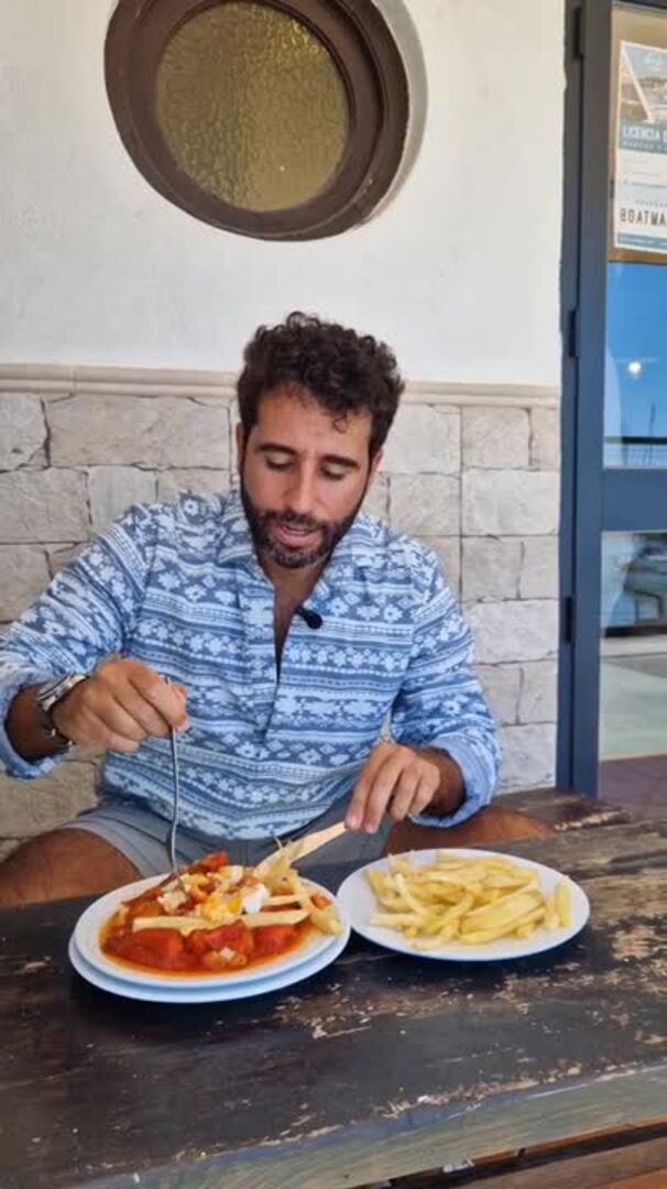 Bacalao con tomate en una taberna marinera: El Candado mantiene la pureza