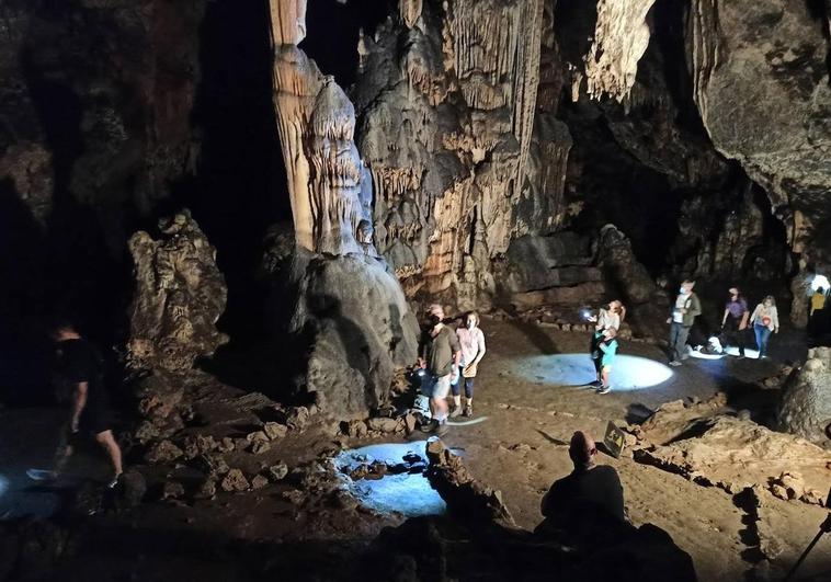 Cueva de Ardales: un museo de arte rupestre del Paleolítico en Europa