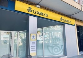 La oficina de Correos de Torre del Mar.