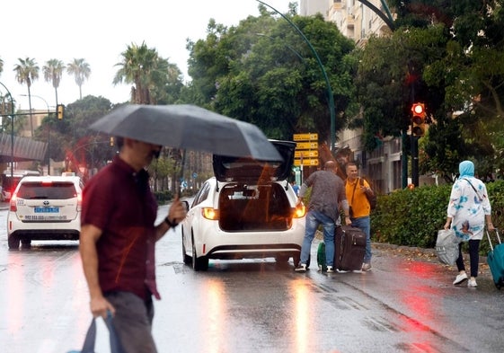 Las lluvias han marcado la jornada de regreso de las vacaciones para muchos.