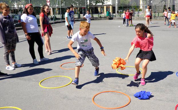 El nuevo curso escolar arrancará con menos alumnos y más profesores