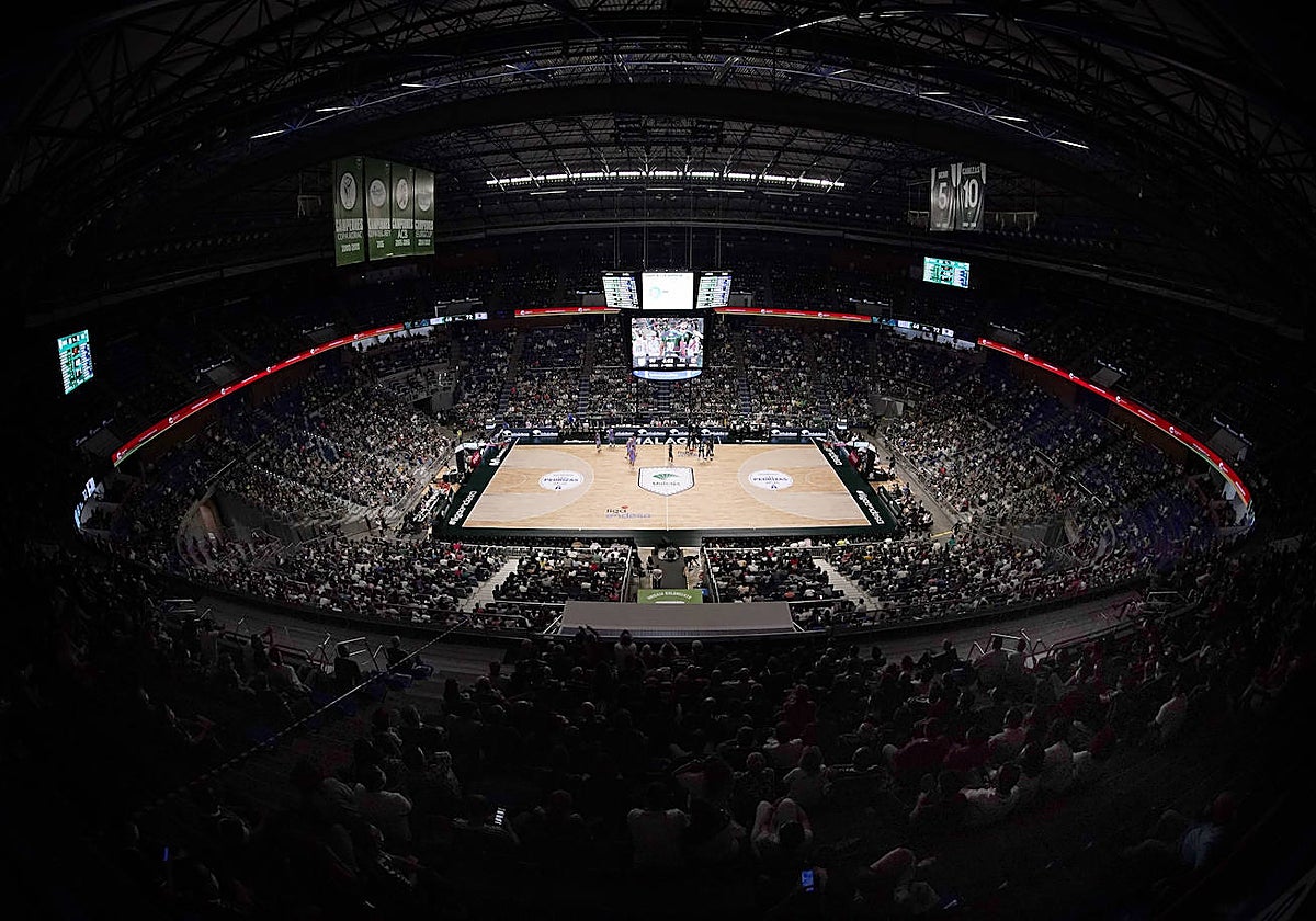Panorámica de la grada del Martín Carpena, antes de un partido el Unicaja.
