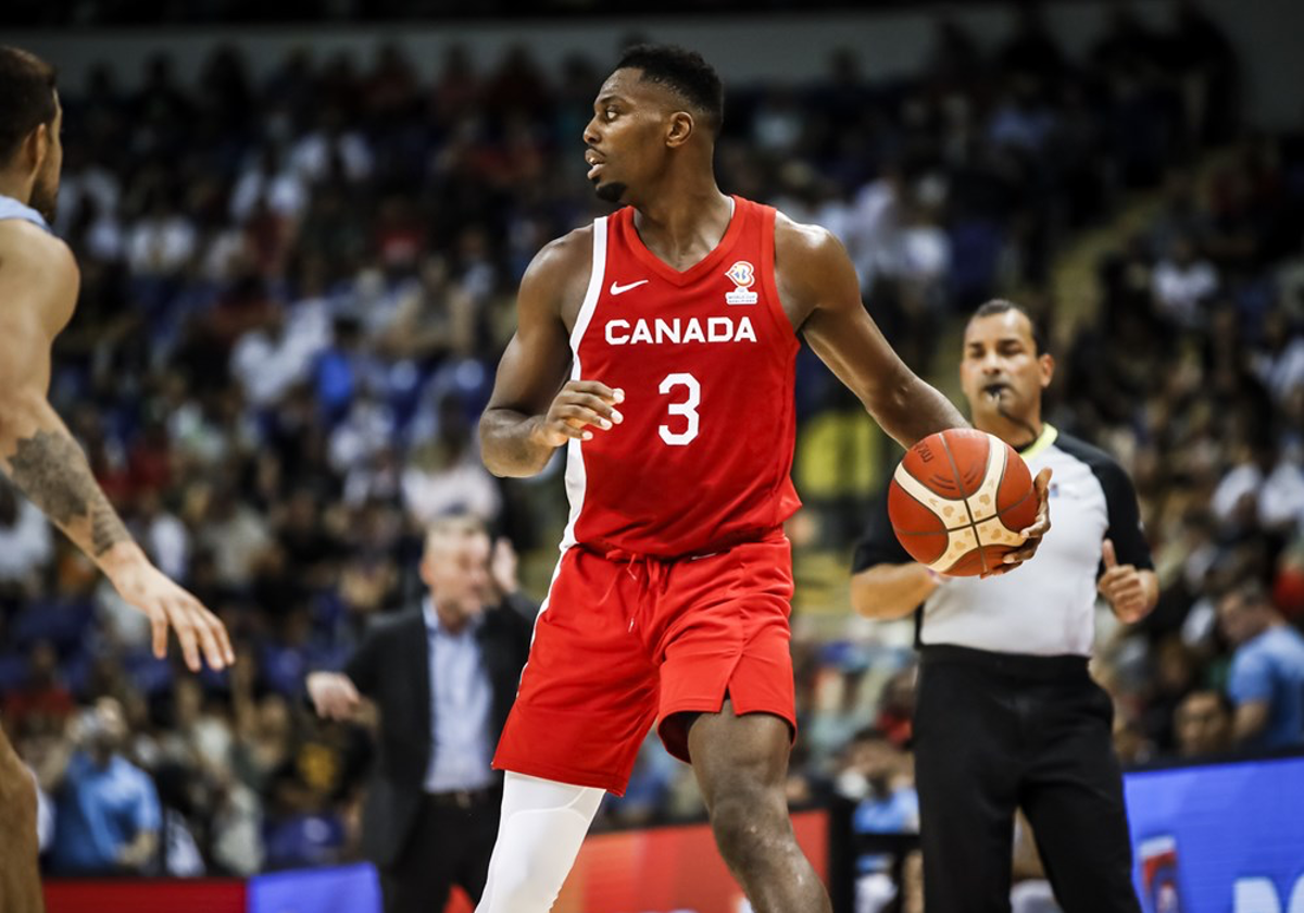 Melvin Ejim, en un partido con Canadá.