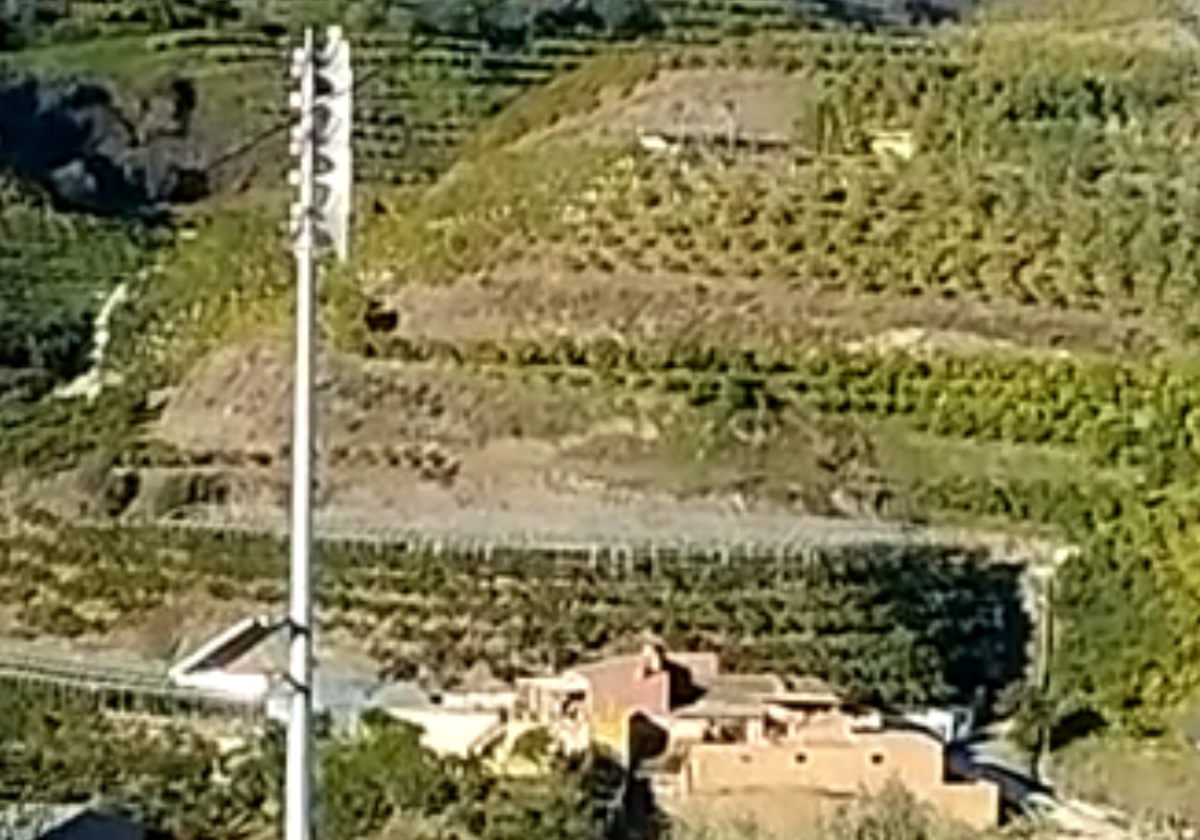 Imagen de una de las antenas acústicas instaladas en Vélez-Málaga.