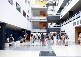 Estudiantes, en la Escuela de Industriales de la UMA.