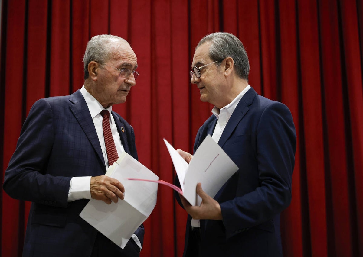 Imagen secundaria 1 - Carlos Álvarez y el Teatro Cervantes dan el &#039;Do de pecho&#039; y abren una escuela lírica en Málaga