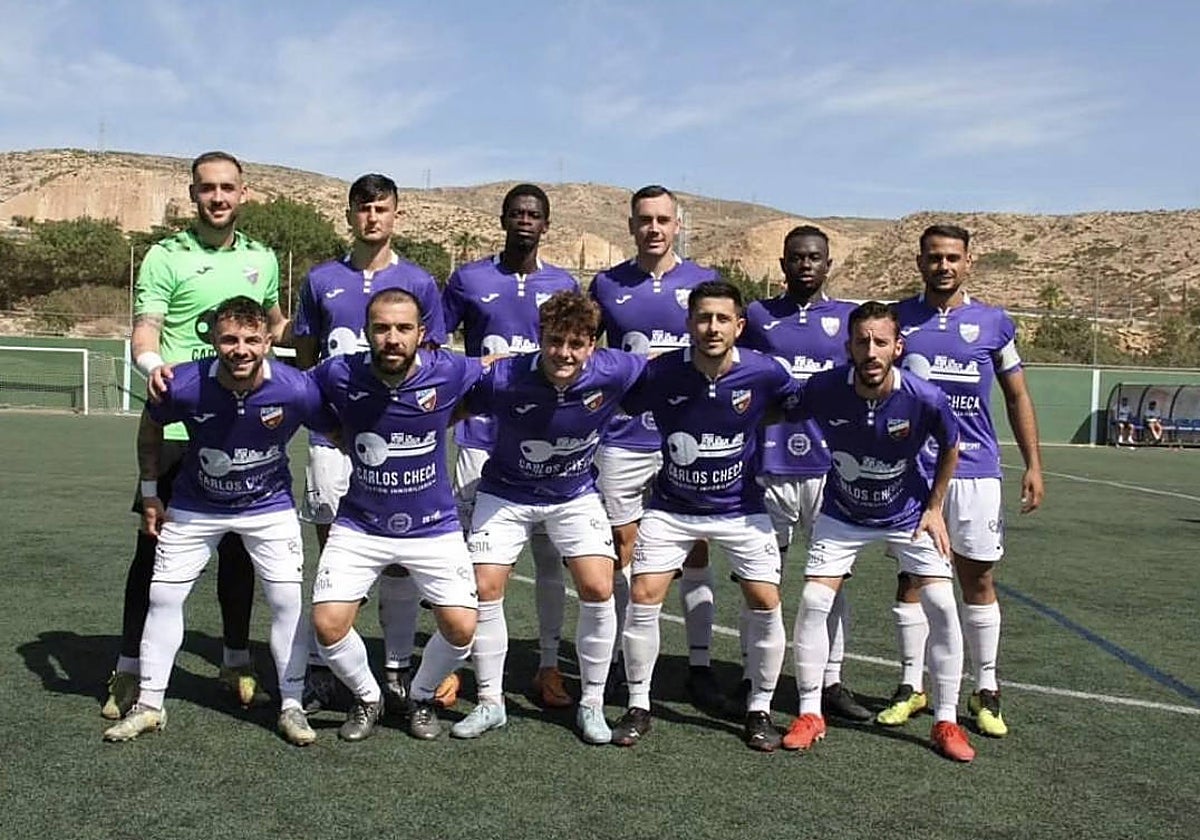 Once del Torre del Mar en un partido de esta temporada.