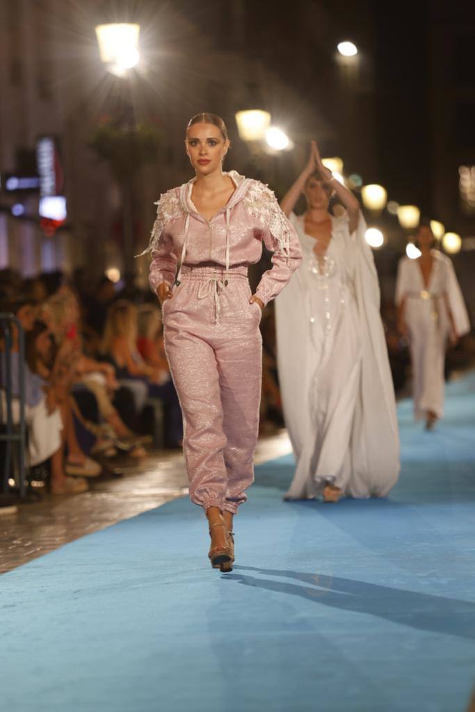 Pasarela Larios 2023: desfile de Romina Brunelli