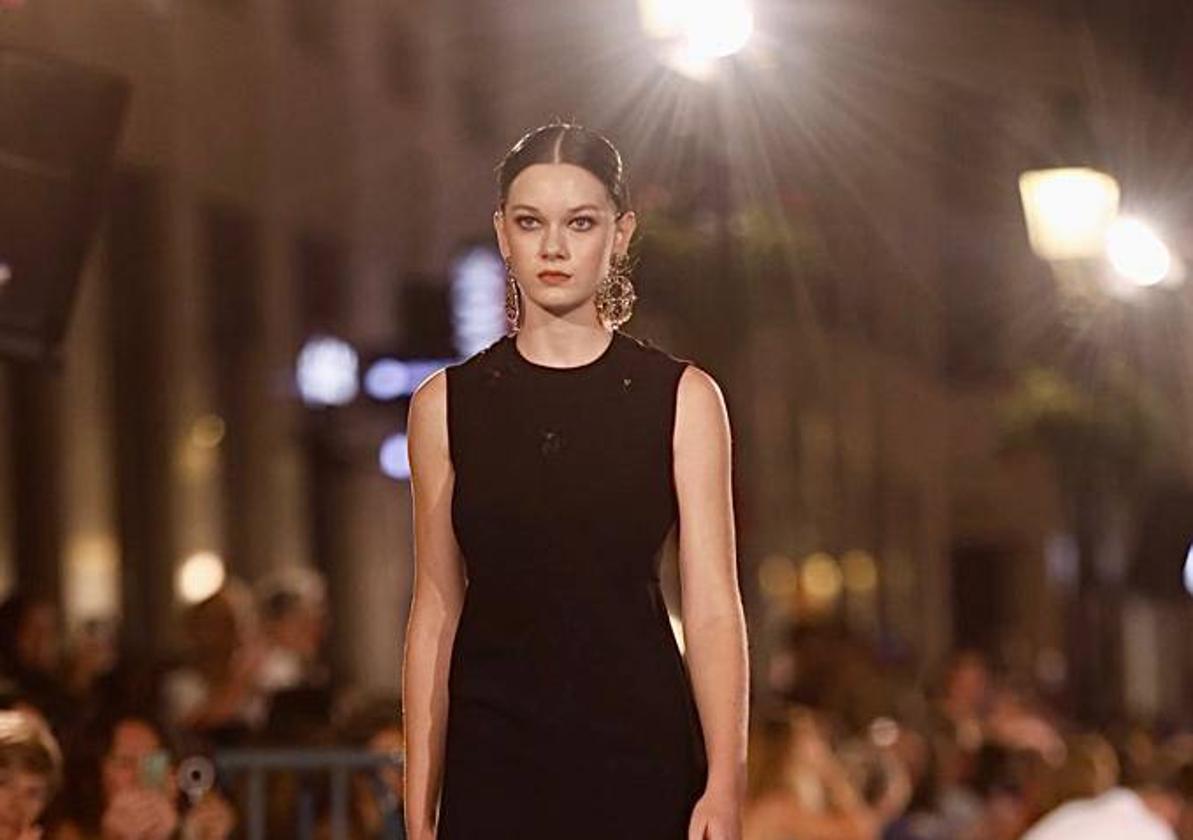 Pasarela Larios 2023: desfile de Lina Sevilla