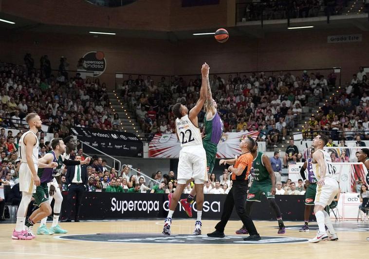 Final de la Supercopa Endesa: el Unicaja-Real Madrid, en imágenes