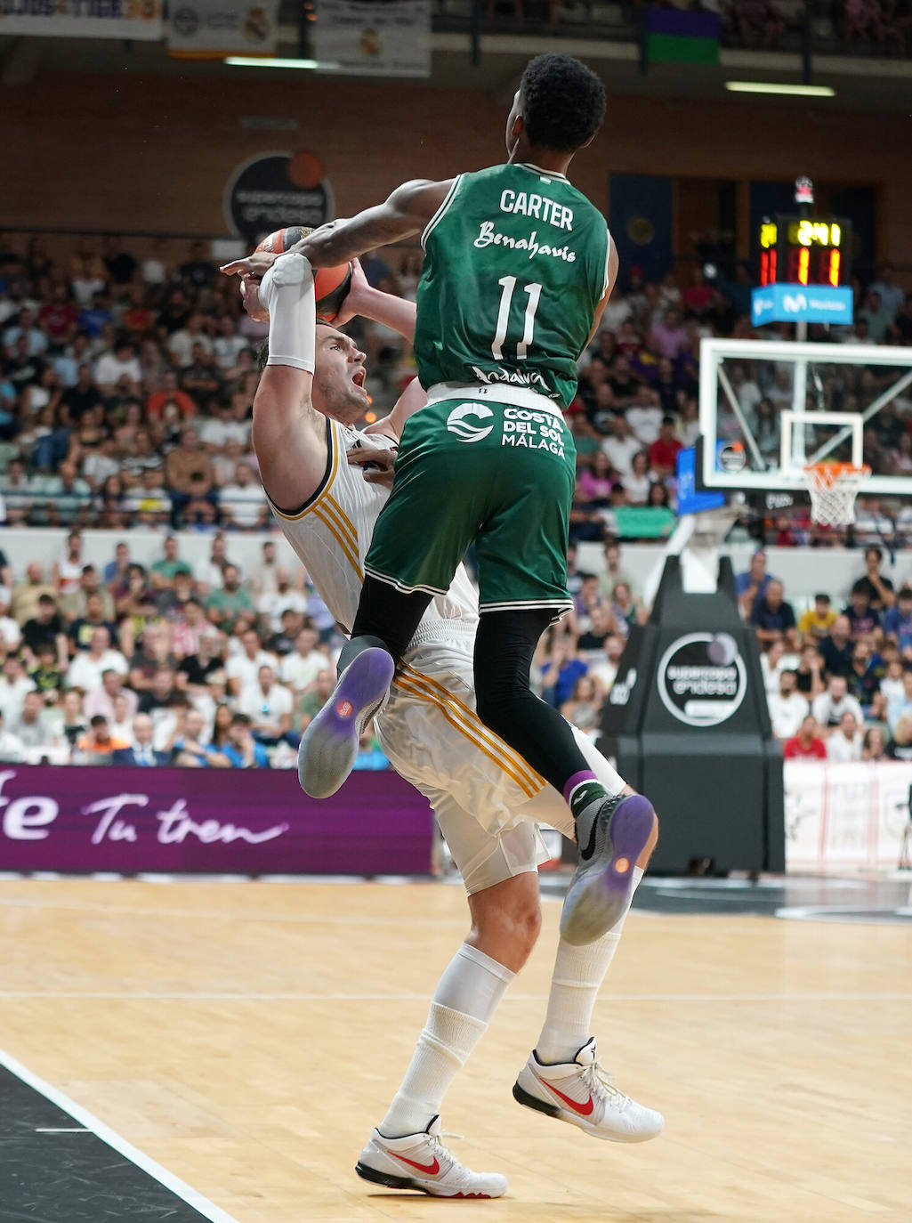 Final de la Supercopa Endesa: el Unicaja-Real Madrid, en imágenes