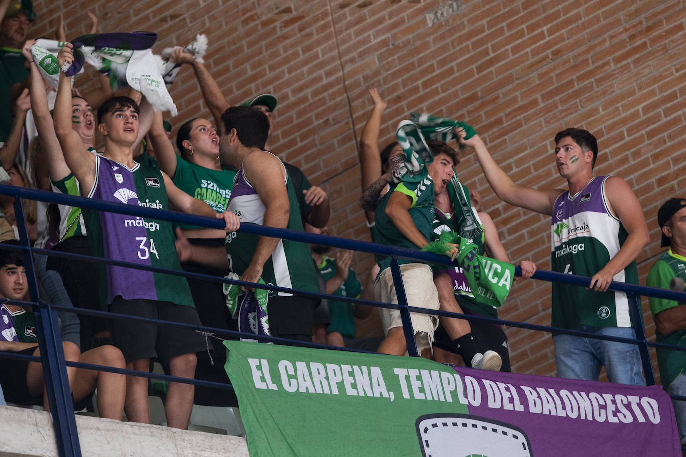 Las mejores imágenes del partido del Unicaja frente al UCAM