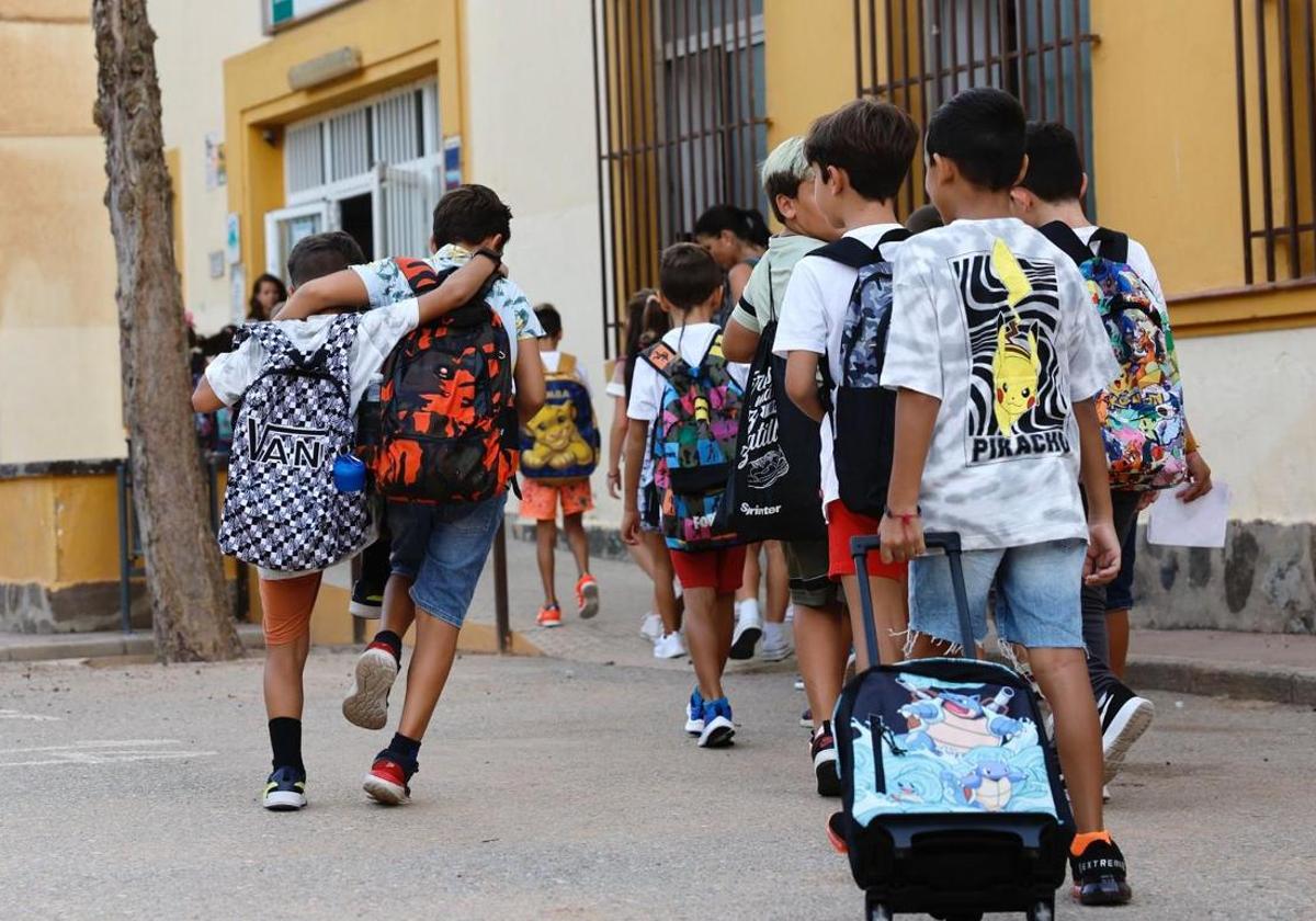 Cuenta atrás para la ayuda de 400 euros para estudiantes: cómo pedirla