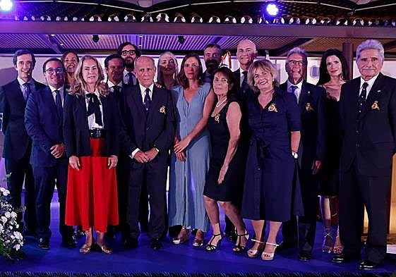 Francisco Salado, Francisco de la Torre, Eduardo Cestino, Carolina España y Jorge Asensio, reconocidos en la gala aniversario.