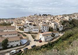 Vista panorámica del casco urbano de Algarrobo, con apenas 6.700 vecinos empadronados.