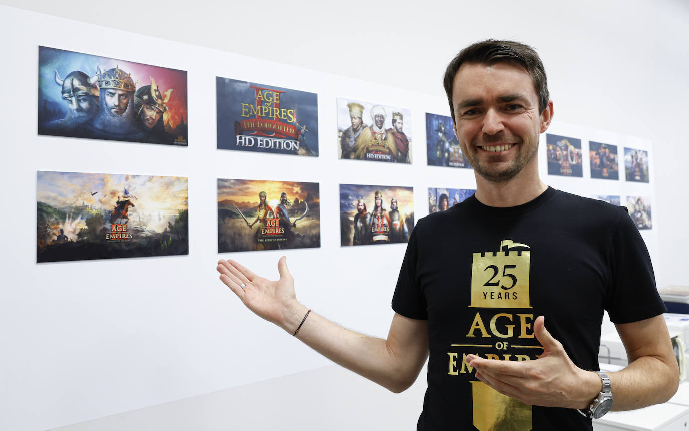 Bert Beeckman, con imágenes de las distintas ediciones de Age of Empires.