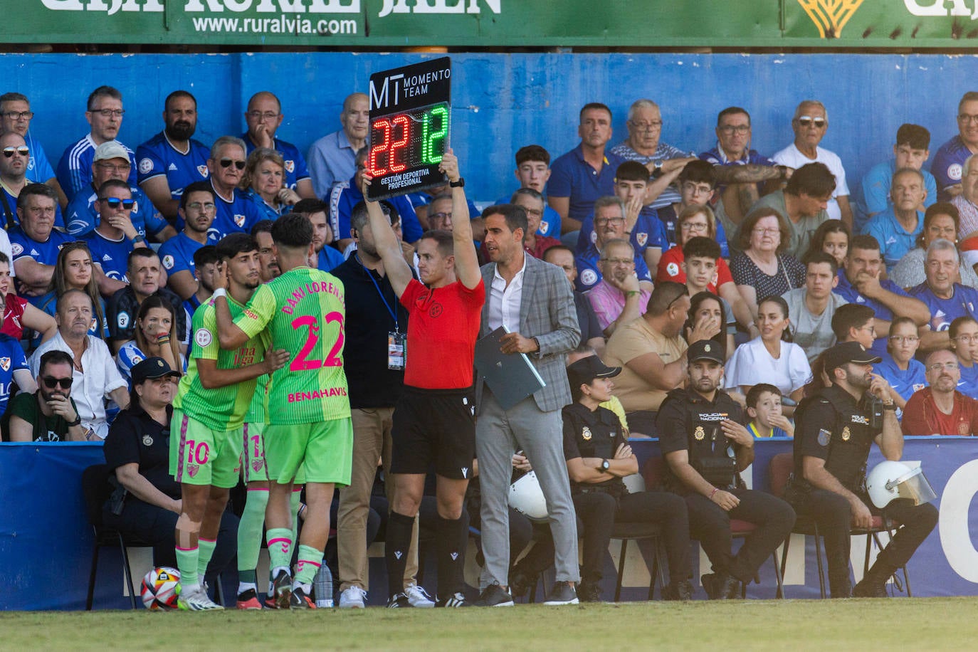 El Linares-Málaga, en imágenes