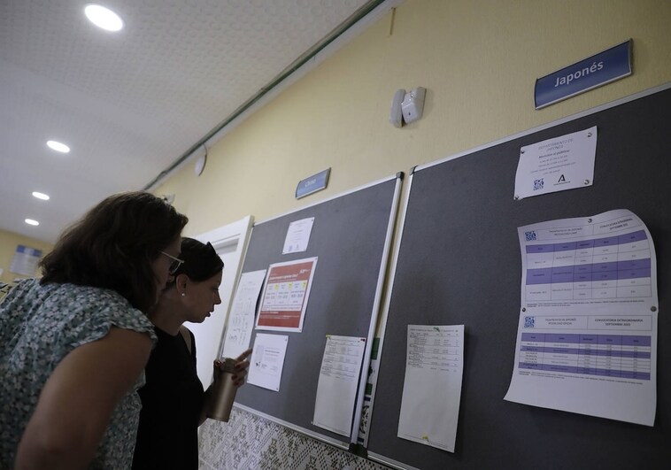 Estudiar idiomas en un centro público es posible: La EOI de Málaga tiene 2.200 vacantes