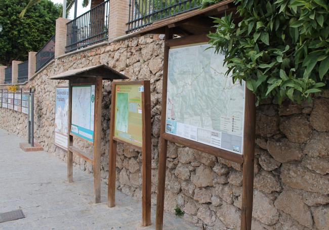 El inicio está junto a la Plaza de las Tres Culturas.