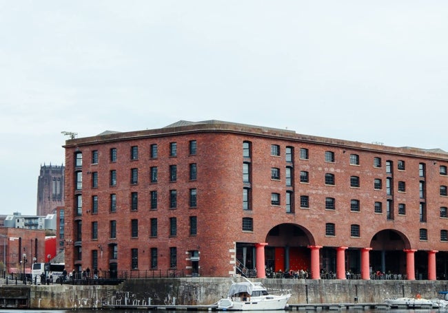 Vista de Albert Dock, donde se encuentra The Beatles Story.