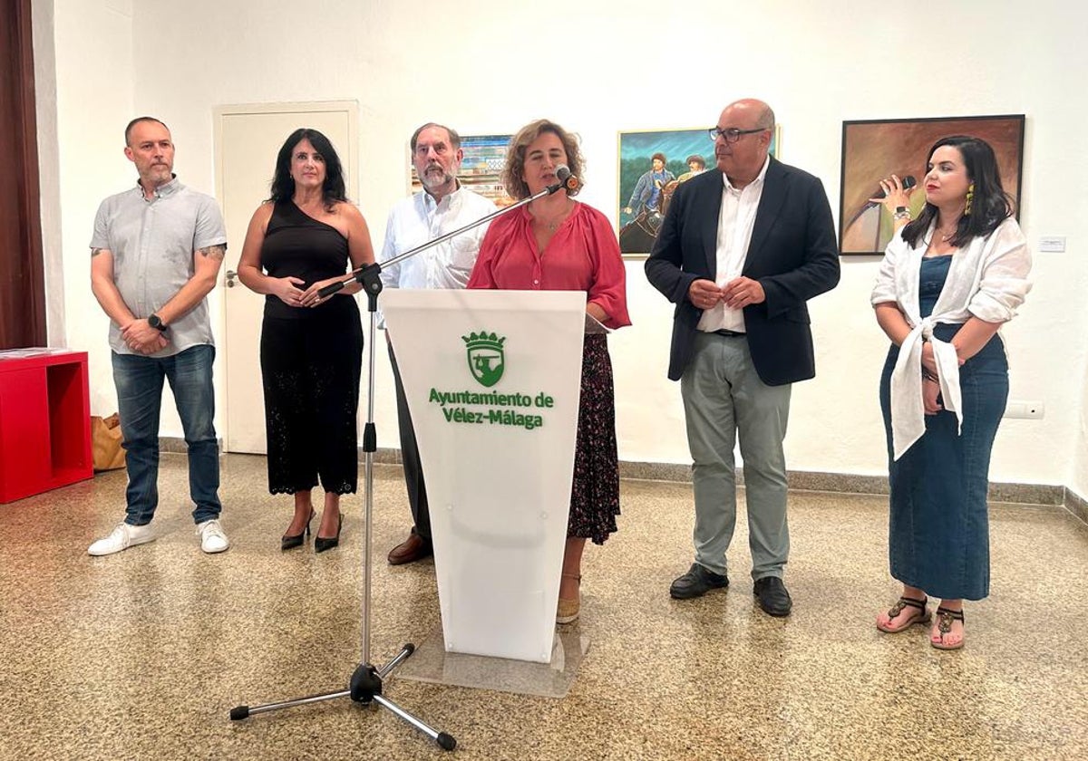 Acto de entrega del galardón, este viernes en el convento de San Francisco.