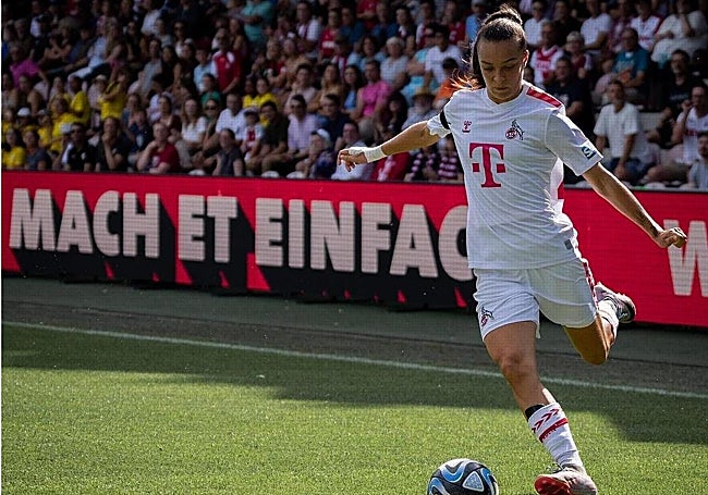 Natalia, con su nuevo equipo, el Köln.